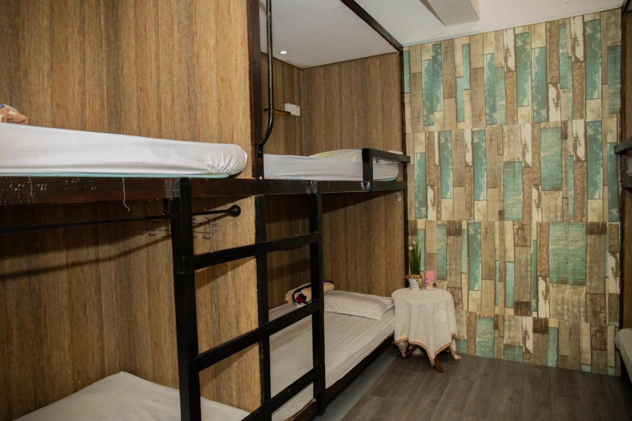 A Pousada Escape Backpackers Kk Kota Kinabalu Exterior foto